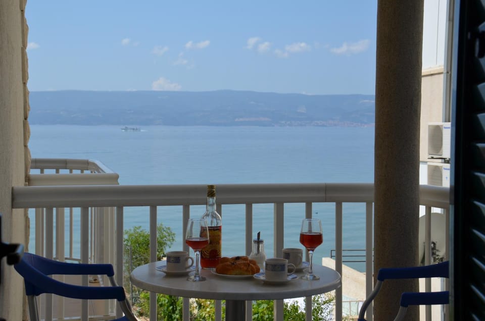 Property building, Balcony/Terrace