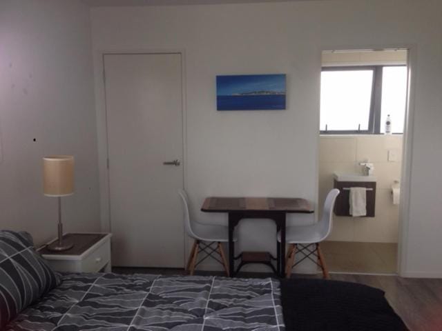 Accommodation in Frimley Bed and Breakfast in Hastings