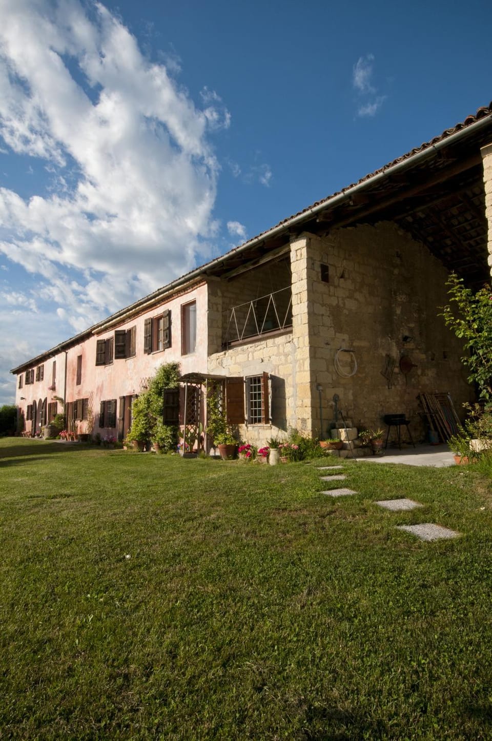Property building, Facade/entrance, Garden view