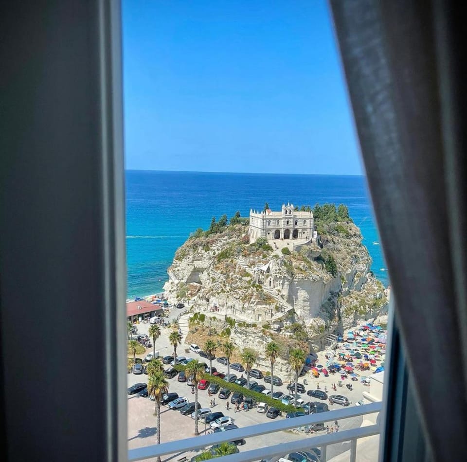 Sunset Tropea Bed and Breakfast in Tropea