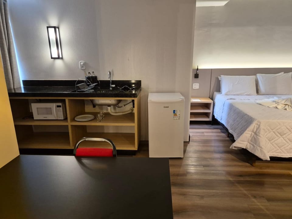 Kitchen or kitchenette, Bedroom