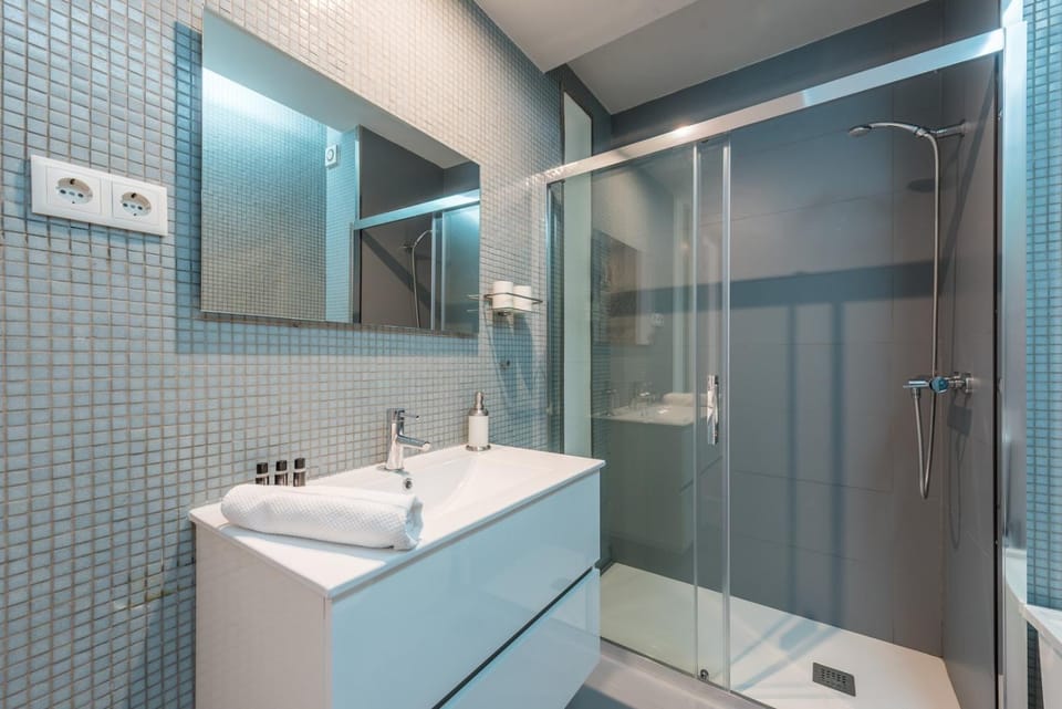 GuestReady - Crayon Walls Apartments Apartment in Porto