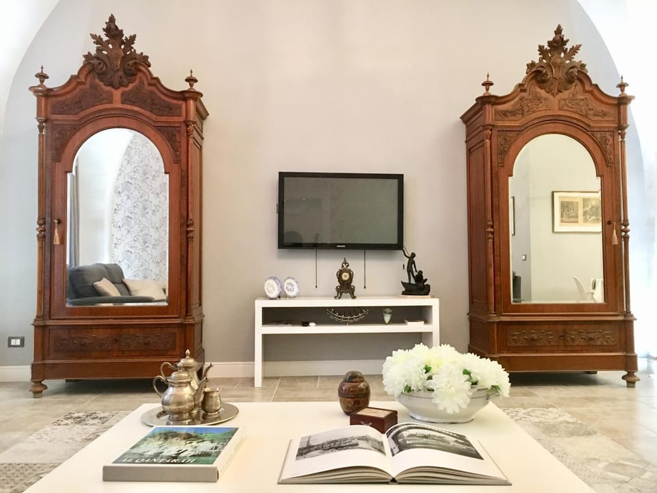 Communal lounge/ TV room, TV and multimedia, Photo of the whole room