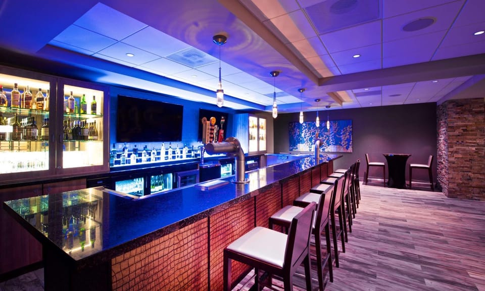 Property building, Lounge or bar