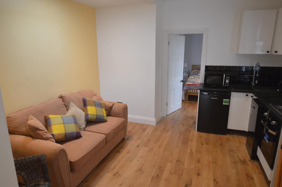 Living room, Photo of the whole room