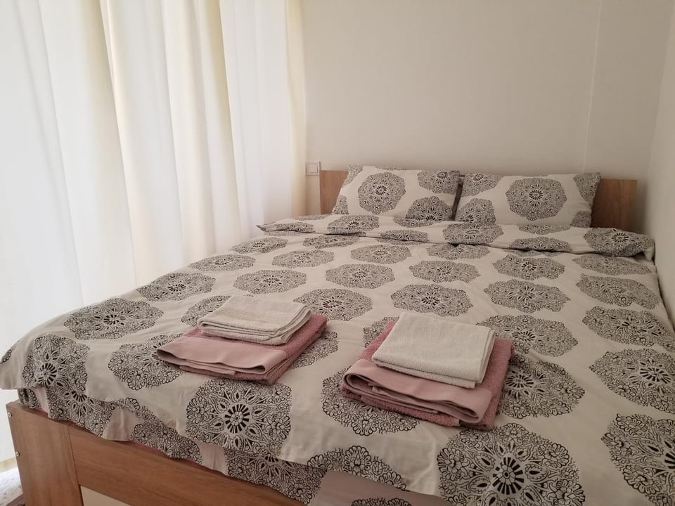 Super Central & Panoramic - Leo's Apartment Apartment in Serbia