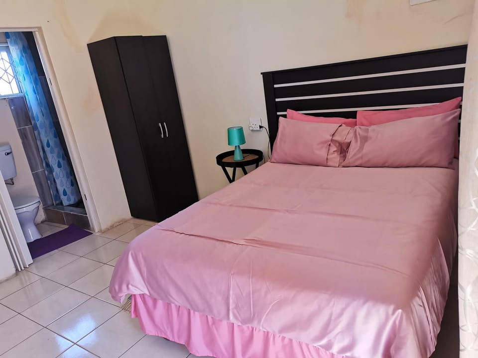 Hillside View Guesthouse Bed and Breakfast in Eastern Cape