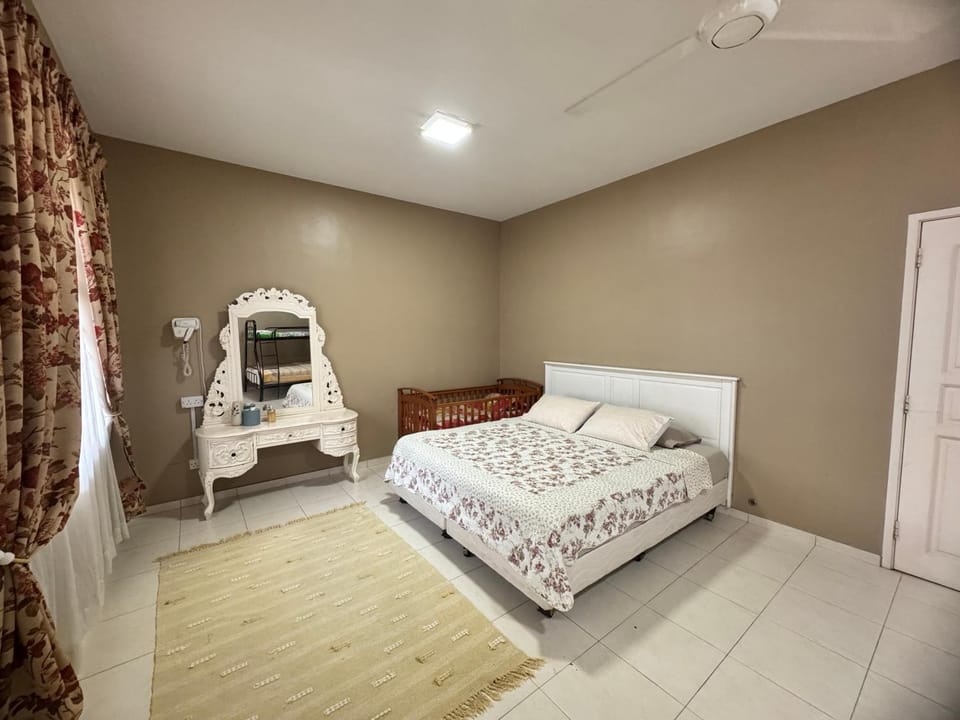Bed, Bedroom, cot