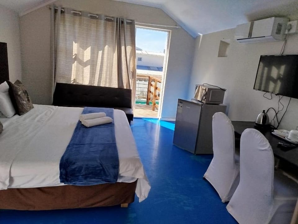 Cape Town Milnerton Lagoon Villa Bed and Breakfast in Cape Town