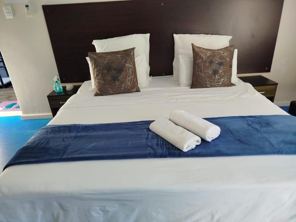 Cape Town Milnerton Lagoon Villa Bed and Breakfast in Cape Town