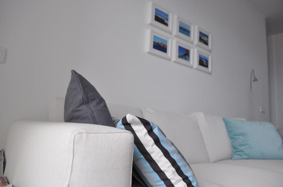 Living room, Decorative detail, Seating area