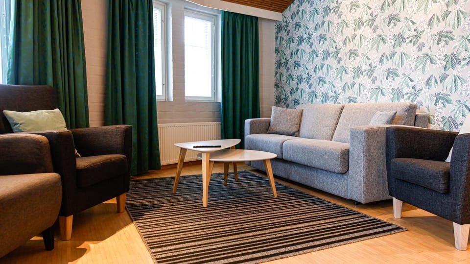 Seating area