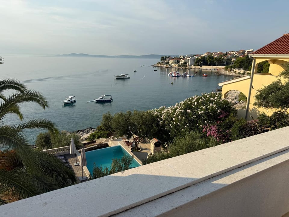 View (from property/room), Sea view, Swimming pool