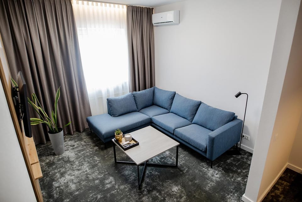 Living room, Seating area, air conditioner