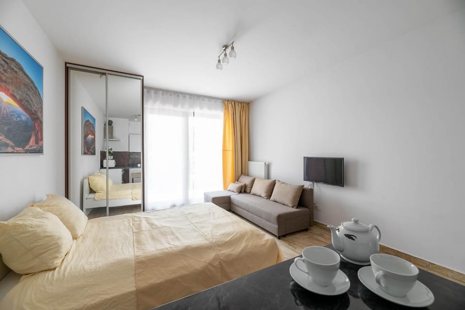 Bed, Seating area