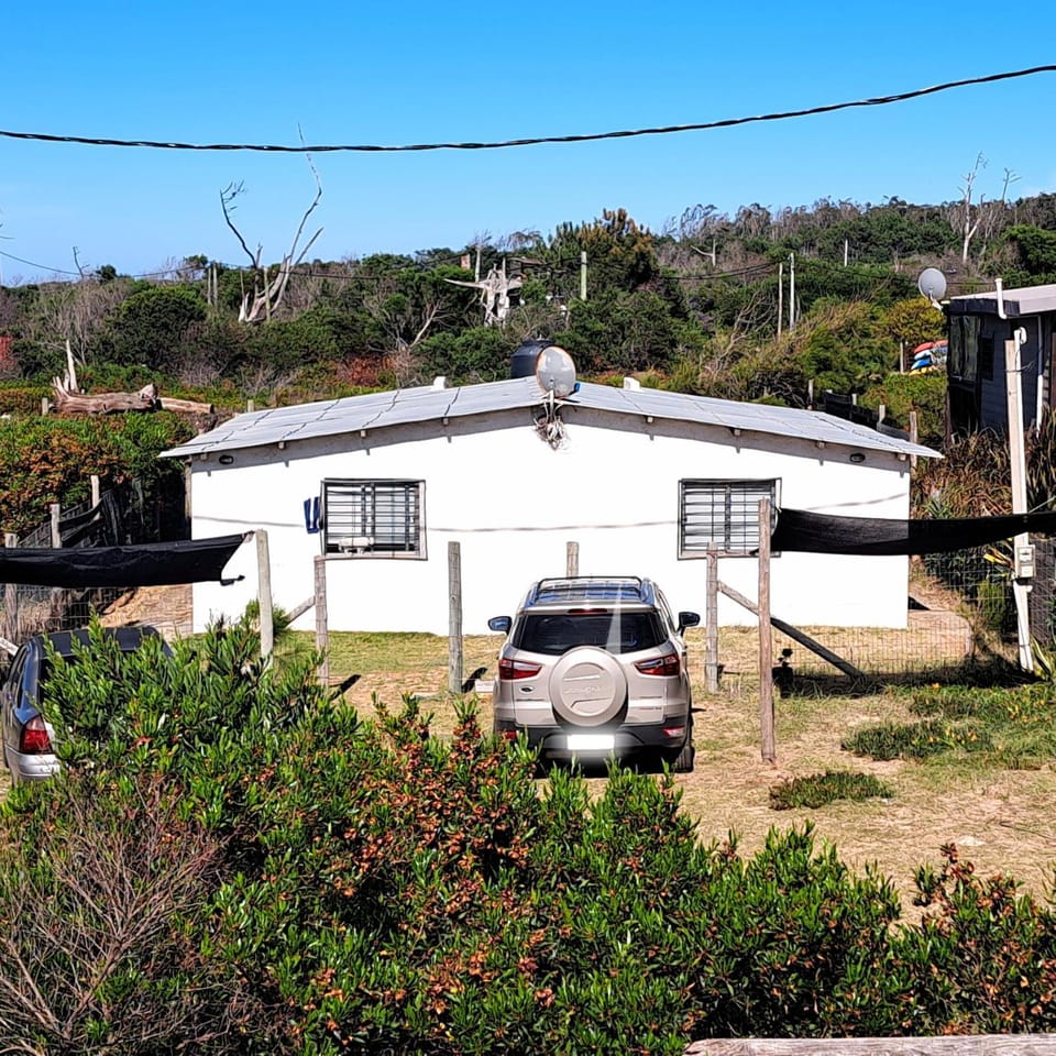 La casa de Juan House in Canelones Department, Uruguay