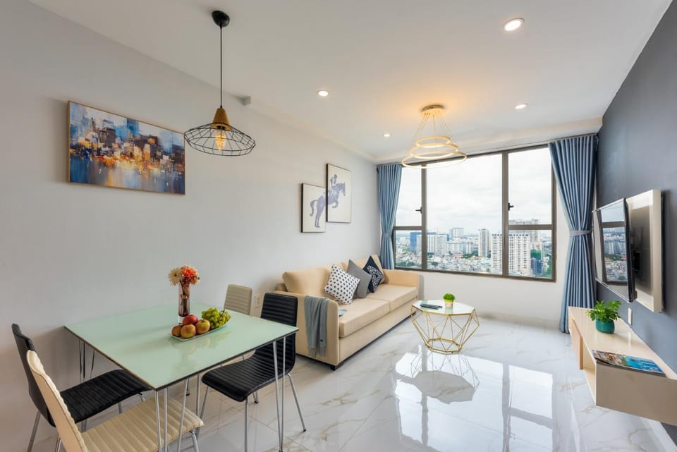 Chau Apartments - Infinity pool- Ben Thanh Apartment in Ho Chi Minh City