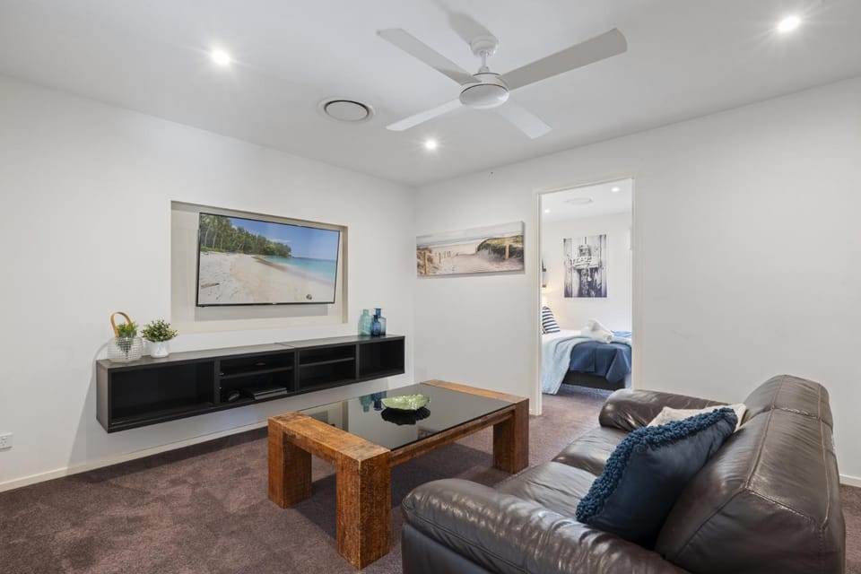 Seaclusion Broadbeach House in Gold Coast