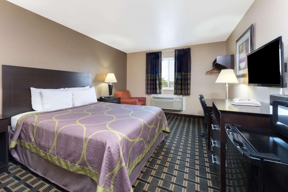 Photo of the whole room, On site