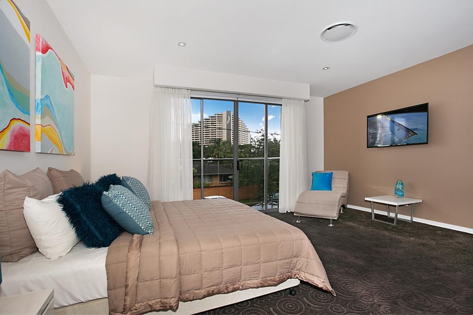 Luxe on Lotus House in Gold Coast