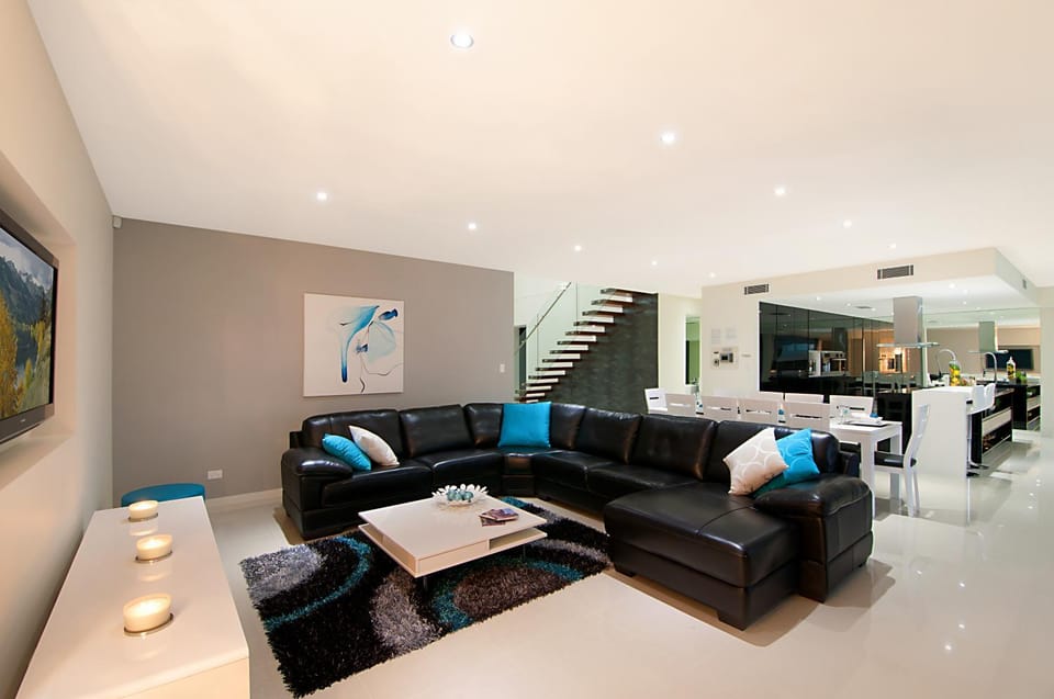 Waterfront Splendour House in Gold Coast