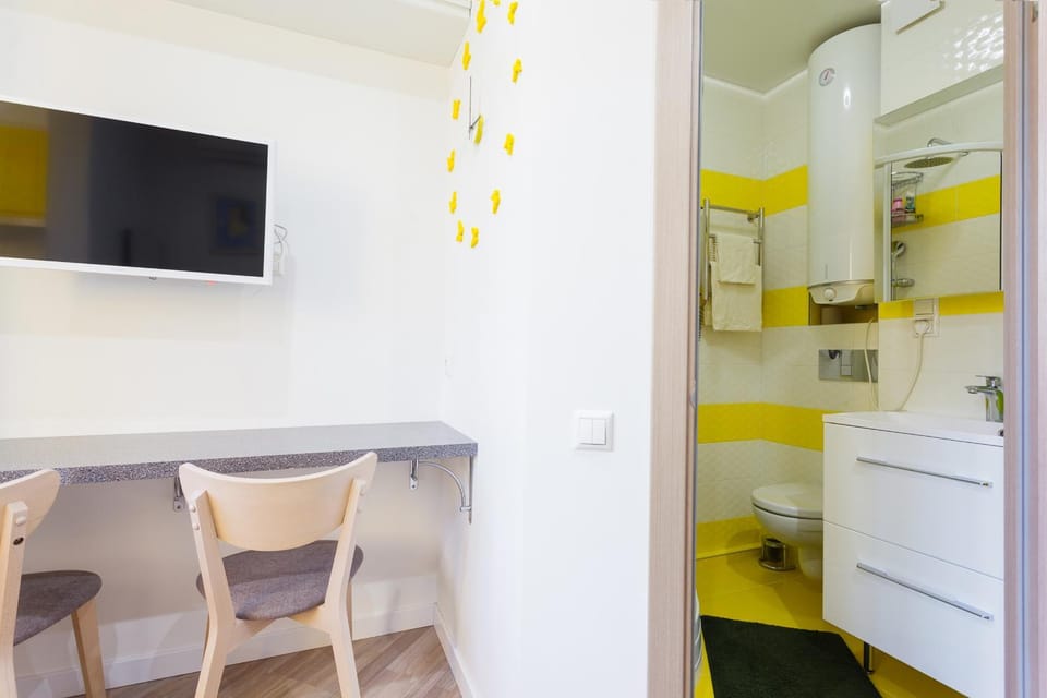 Bathroom, TV and multimedia