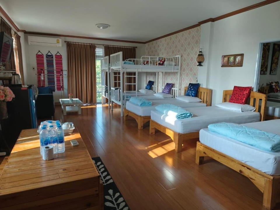 Vara House ChiangMai Bed and Breakfast in Chiang Mai