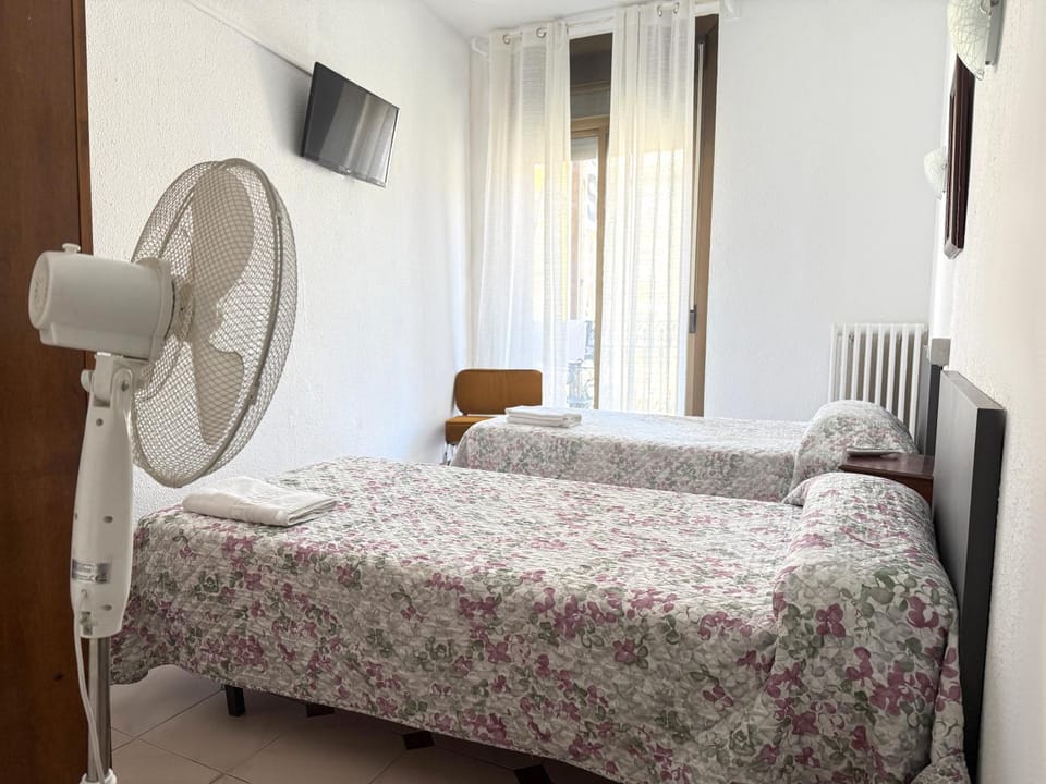 Hostel Central Zaragoza Bed and Breakfast in Zaragoza
