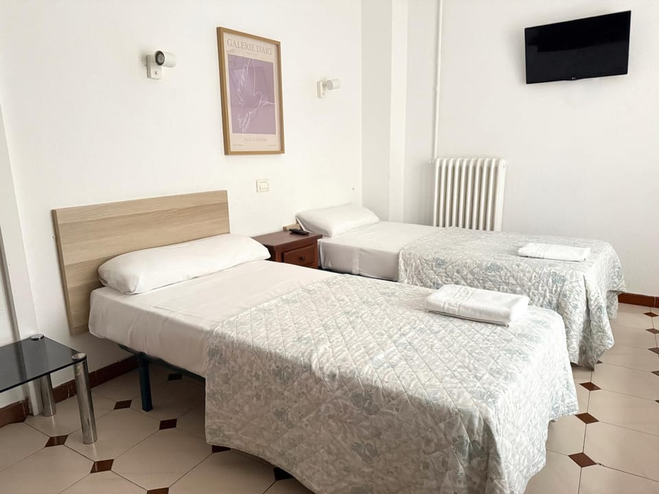 Hostel Central Zaragoza Bed and Breakfast in Zaragoza