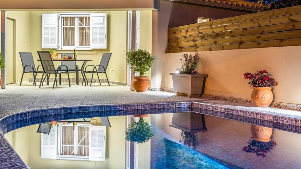 Property building, Swimming pool