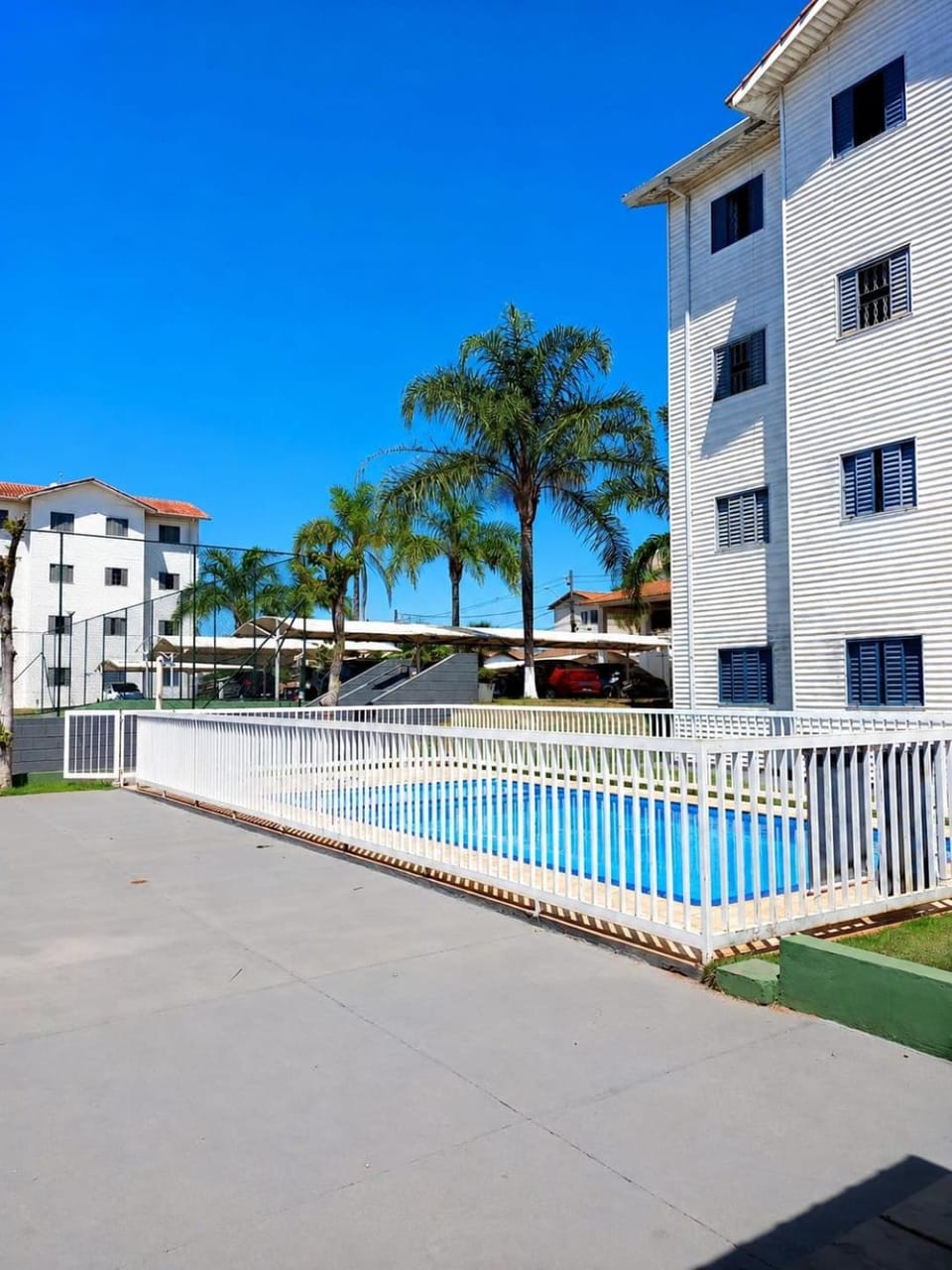 Apto com estacionamento, piscina e churrasqueira Apartment in State of São Paulo