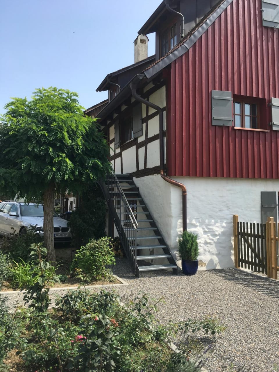 Facade/entrance