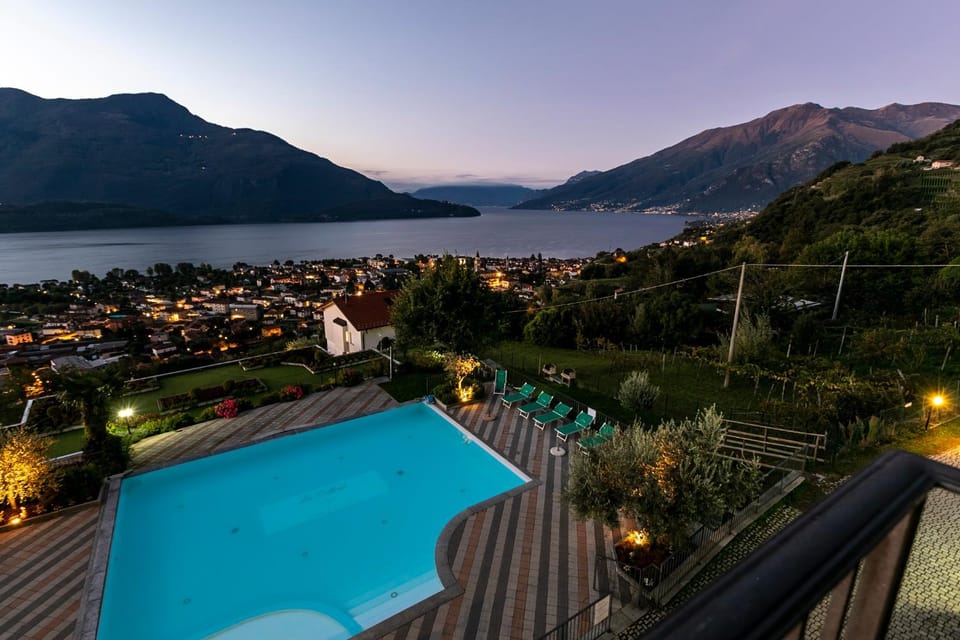 Garden view, Lake view, Mountain view, Pool view