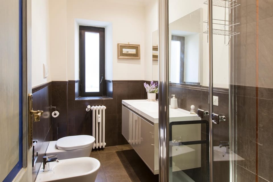 Toilet, Bathroom