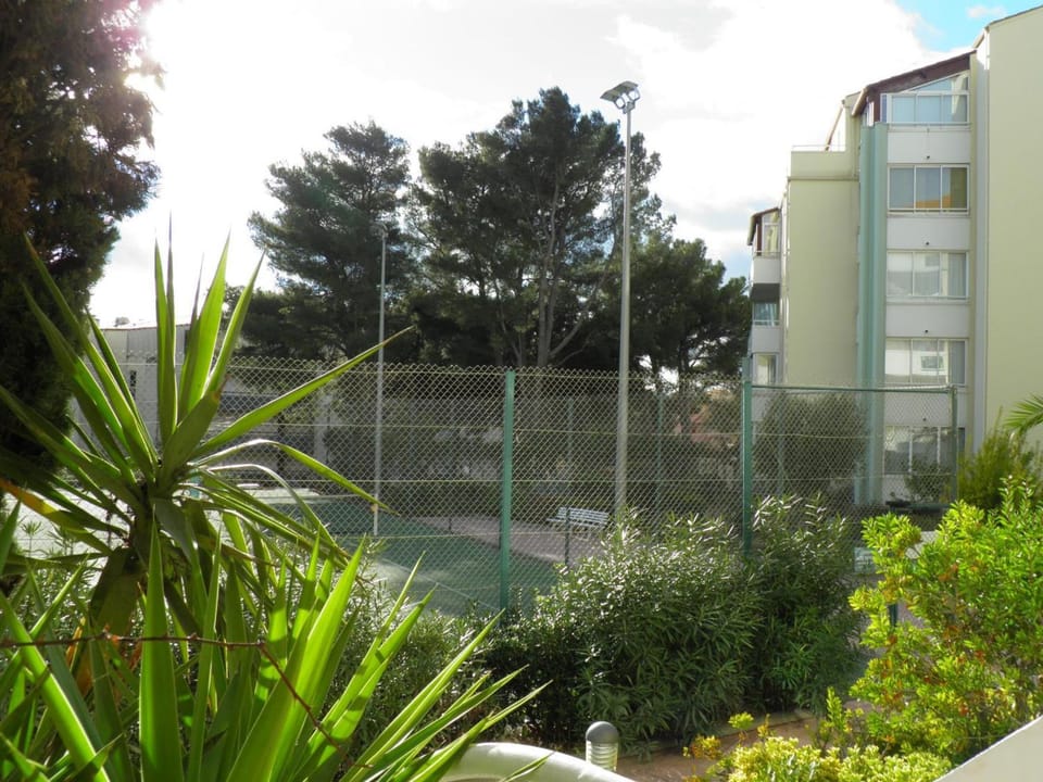 Appartement 2 pièces avec parking, à 150m de la plage - FR-1-338-13 Apartment in Occitanie