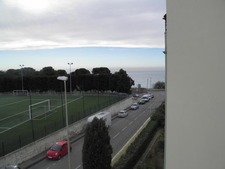Appartement 2 pièces avec parking, à 150m de la plage - FR-1-338-13 Apartment in Occitanie
