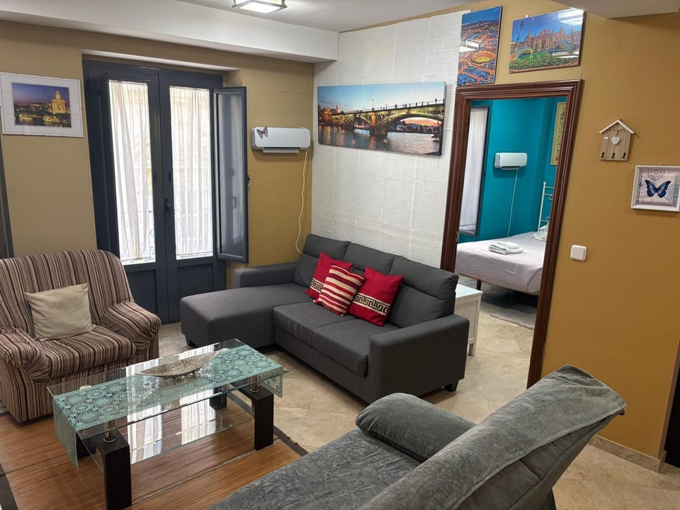 DUPLEX SAGASTA Apartamentos-Sagasta Apartment in Seville