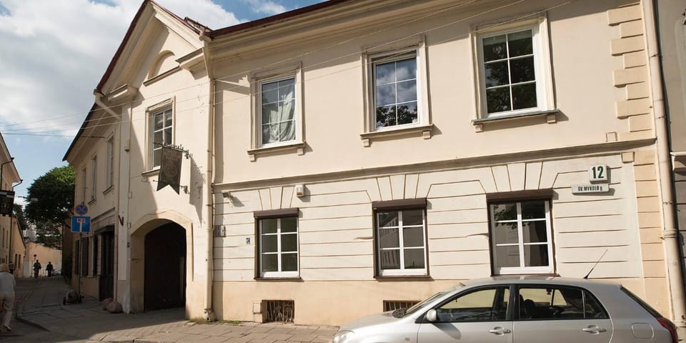 Property building, Facade/entrance