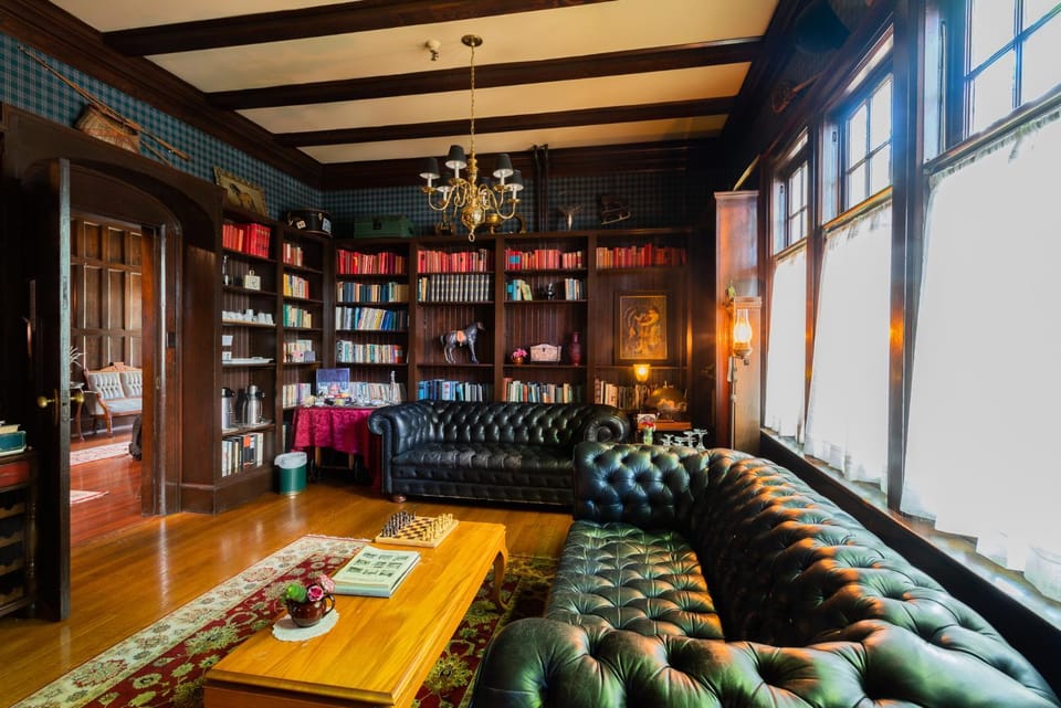 Library, Seating area