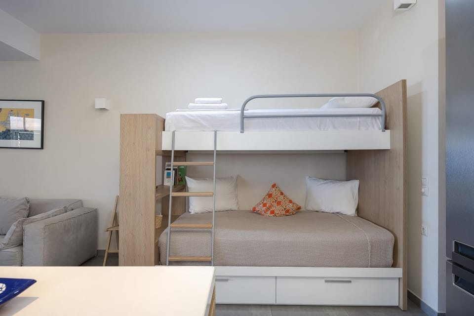 bunk bed