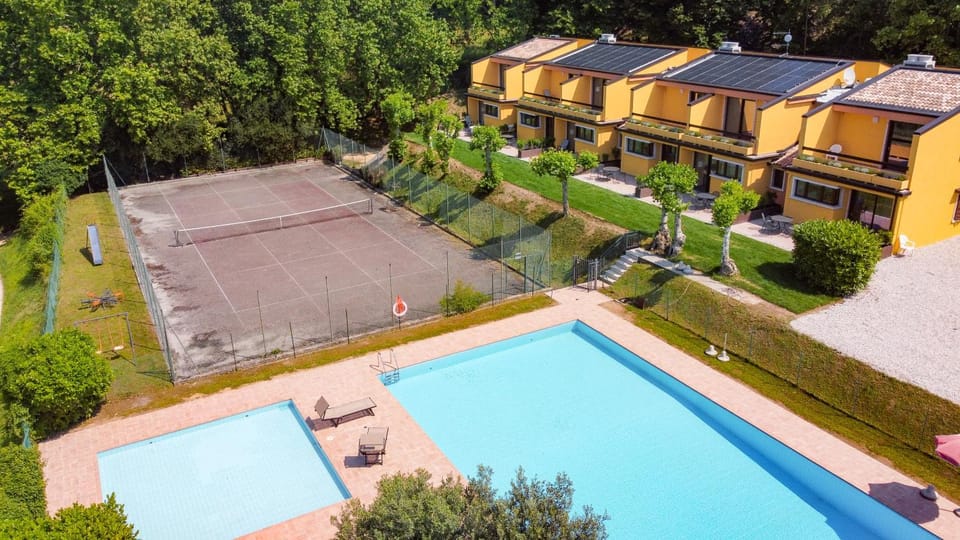 Bird's eye view, Garden, Tennis court, Swimming pool, sunbed