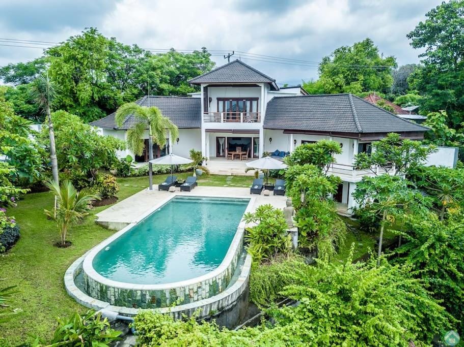 Lovina Paradise Villa in Bali