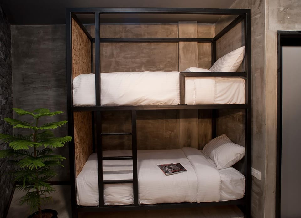 bunk bed