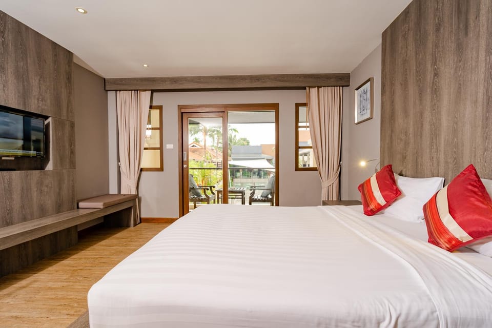 Bed, TV and multimedia, Balcony/Terrace, Bedroom