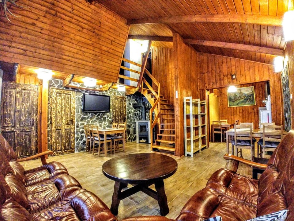 Communal lounge/ TV room