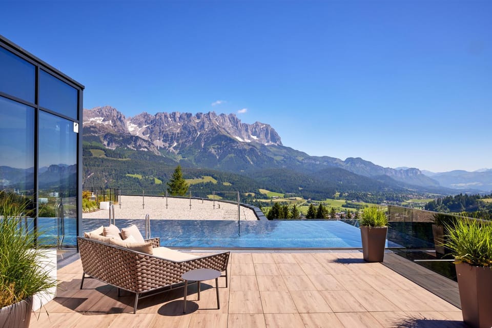 Spa and wellness centre/facilities, Swimming pool