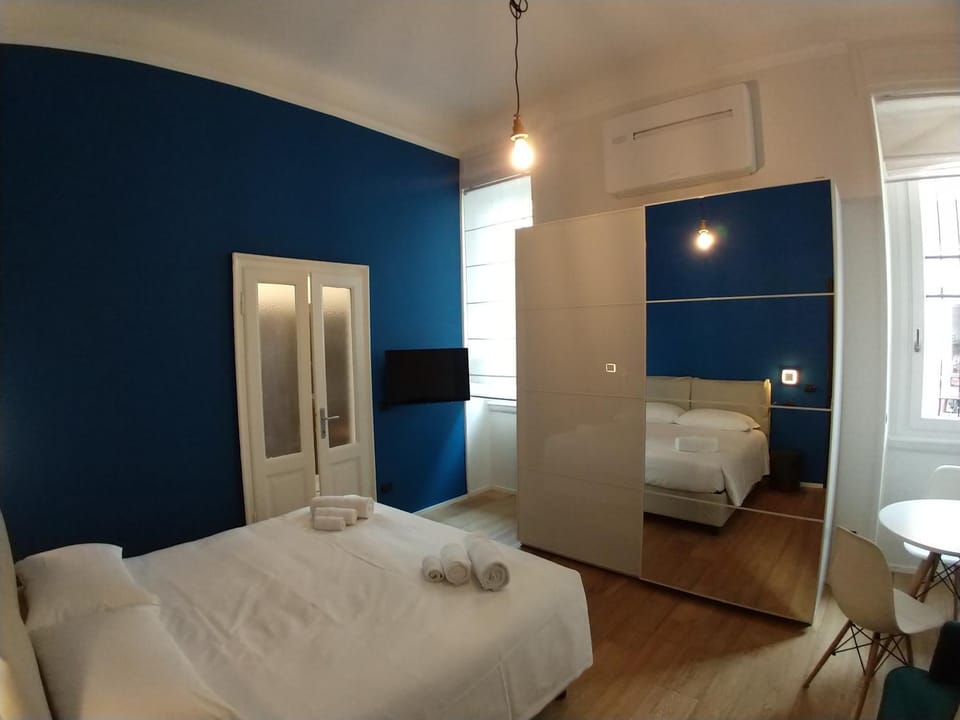 Blue Design Suite Apartment in Milan