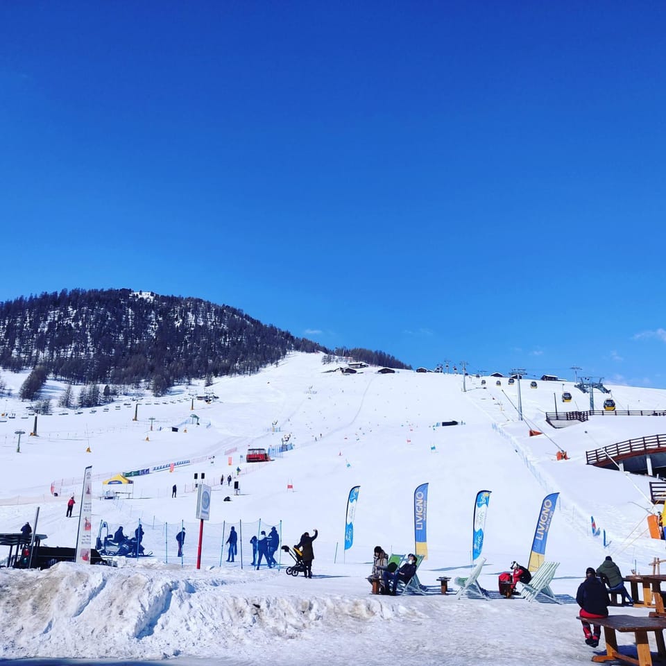 Natural landscape, Winter, Ski School, Skiing