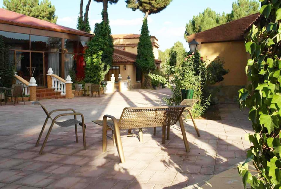 Spring, Day, Summer, View (from property/room), Banquet/Function facilities