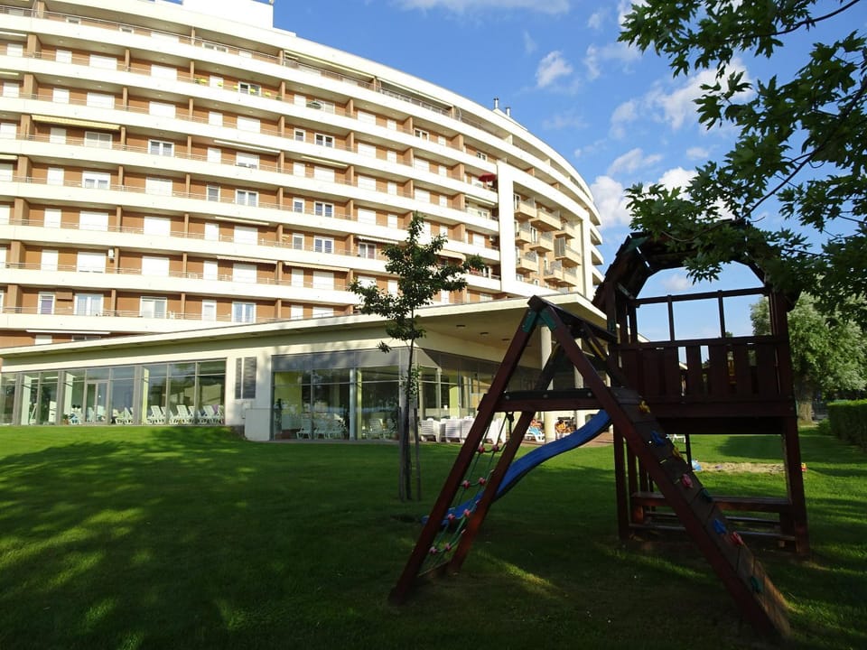Club 218 Wellness + Panoráma Apartman Siófok Apartment in Siófok